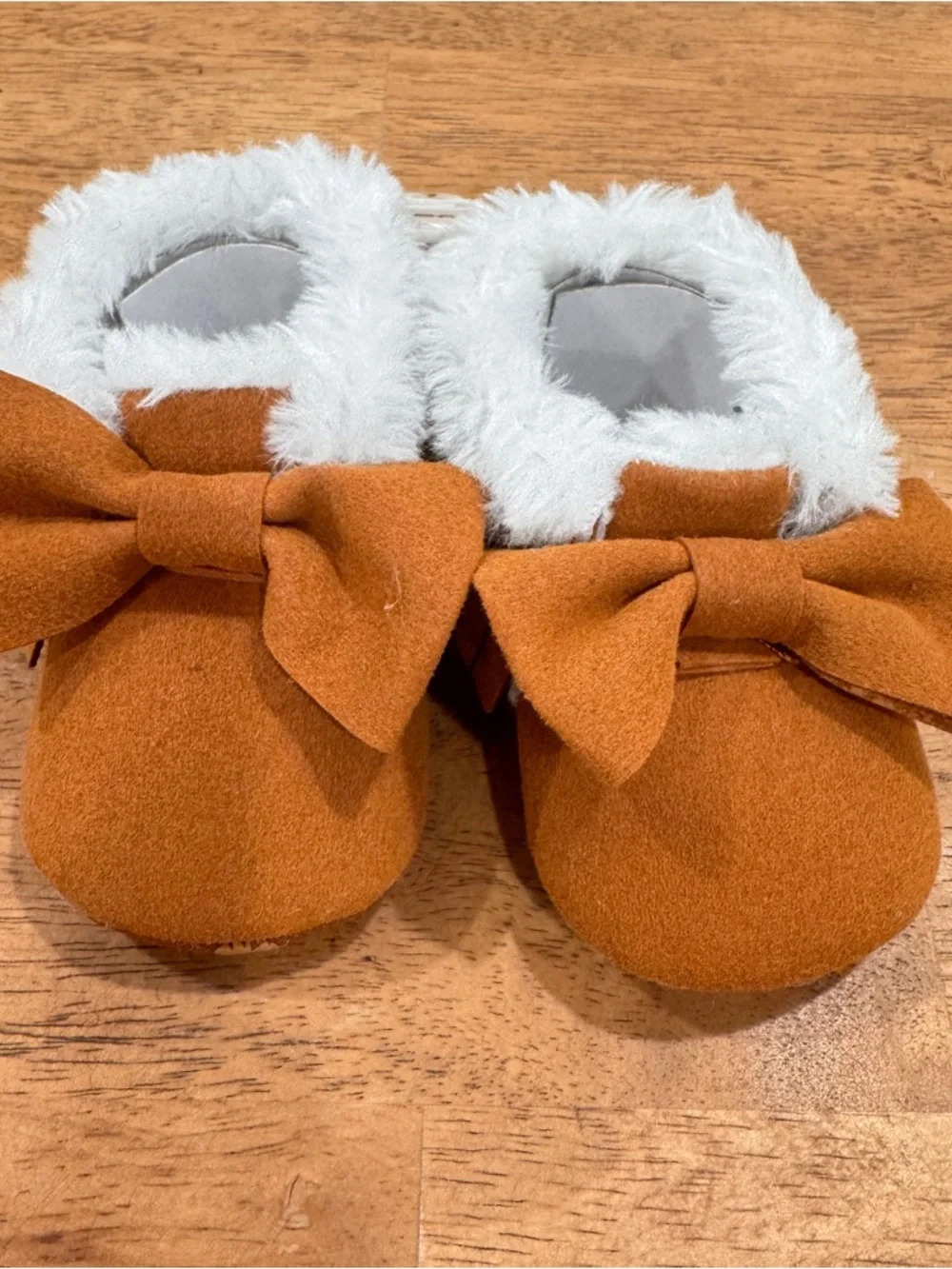 New Lucky Brand Baby Walker Crib Shoes Size 1 0-3 Month Fleece Lined Bow Slip-On